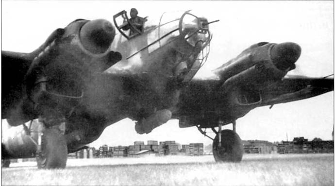 Иллюстрация к книге — Heinkel He 111. Фотоархив [pic_157.jpg]
