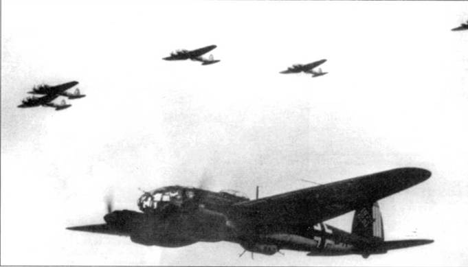 Иллюстрация к книге — Heinkel He 111. Фотоархив [pic_80.jpg]