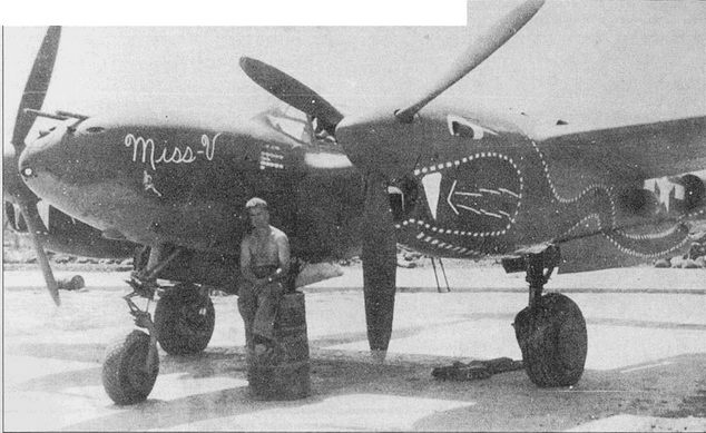 Иллюстрация к книге — Р-38 Lightning Фотоархив [pic_94.jpg]