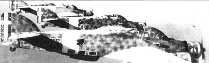 Иллюстрация к книге — Savoia Marchetti S.79 Фотоархив [pic_124.jpg]