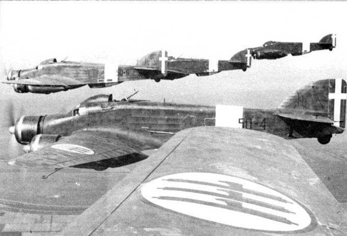 Иллюстрация к книге — Savoia Marchetti S.79 Фотоархив [pic_126.jpg]