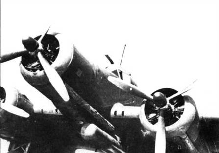 Иллюстрация к книге — Savoia Marchetti S.79 Фотоархив [pic_163.jpg]