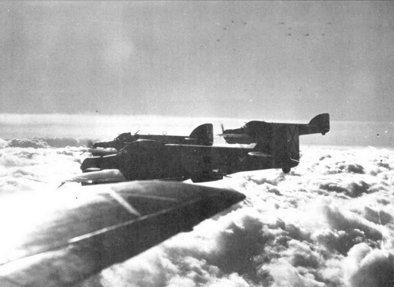 Иллюстрация к книге — Savoia Marchetti S.79 Фотоархив [pic_8.jpg]