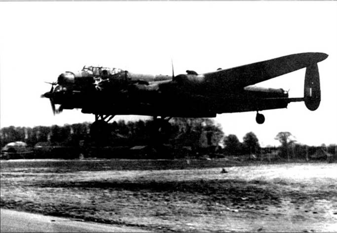 Иллюстрация к книге — Avro Lancaster [pic_51.jpg]