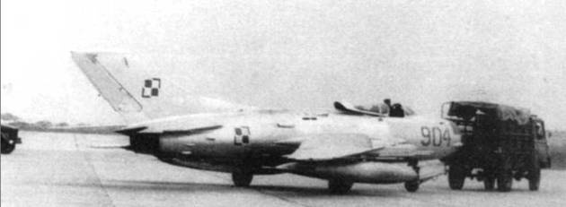 Иллюстрация к книге — МиГ-19 [pic_107.jpg]