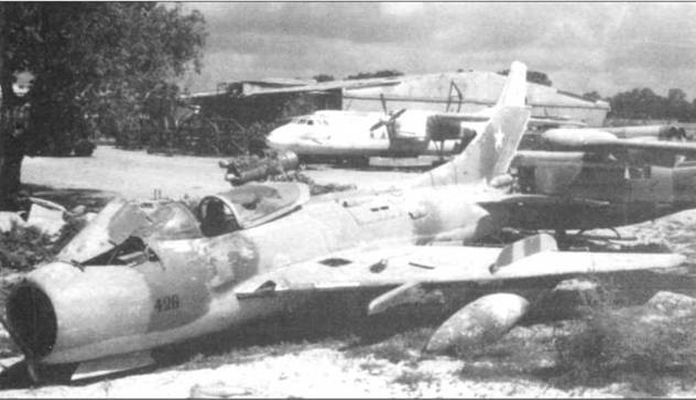 Иллюстрация к книге — МиГ-19 [pic_138.jpg]