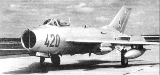 Иллюстрация к книге — МиГ-19 [pic_25.jpg]