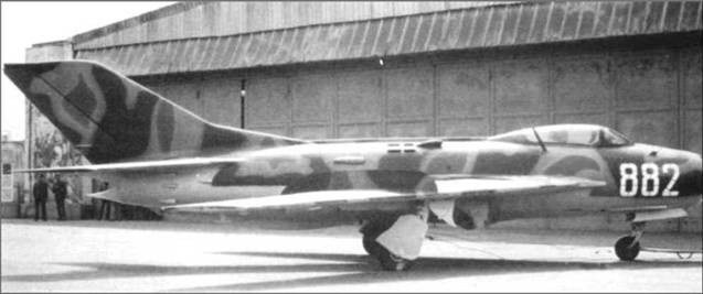 Иллюстрация к книге — МиГ-19 [pic_34.jpg]