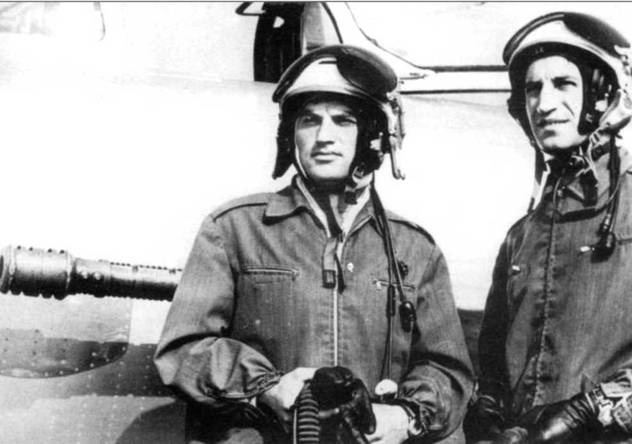 Иллюстрация к книге — МиГ-19 [pic_36.jpg]