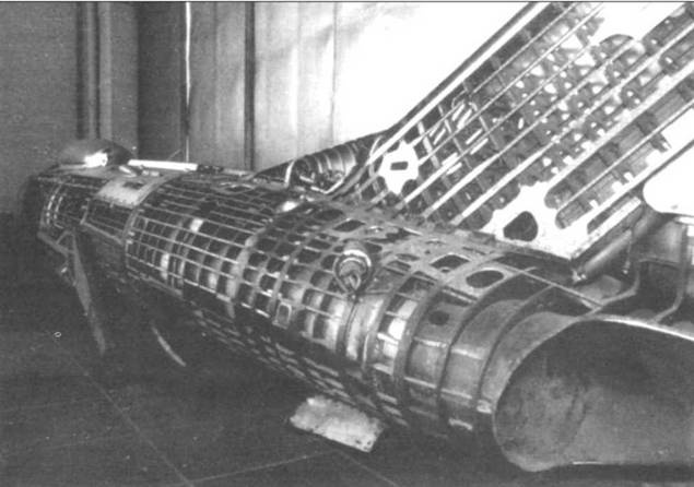 Иллюстрация к книге — МиГ-19 [pic_92.jpg]