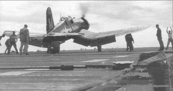 Иллюстрация к книге — F4U Corsair [pic_182.jpg]