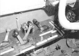 Иллюстрация к книге — Пе-2 [pic_125.jpg]