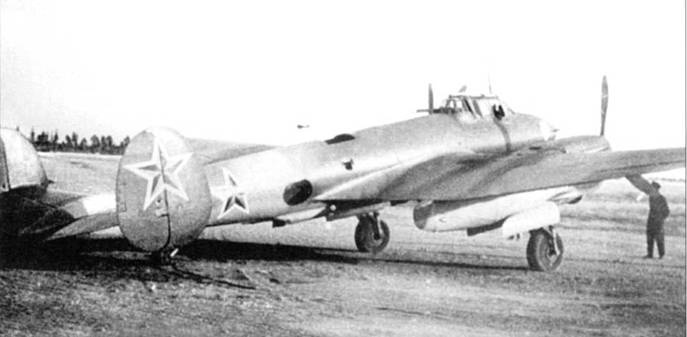 Иллюстрация к книге — Пе-2 [pic_257.jpg]