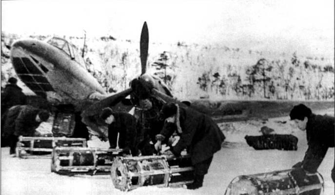 Иллюстрация к книге — Пе-2 [pic_39.jpg]