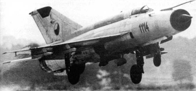 Иллюстрация к книге — МиГ-21 [pic_159.jpg]