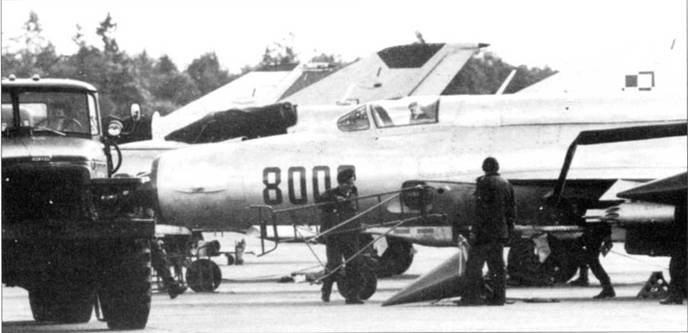 Иллюстрация к книге — МиГ-21 [pic_167.jpg]