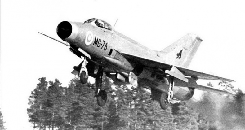 Иллюстрация к книге — МиГ-21 [pic_17.jpg]