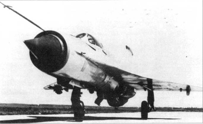 Иллюстрация к книге — МиГ-21 [pic_179.jpg]