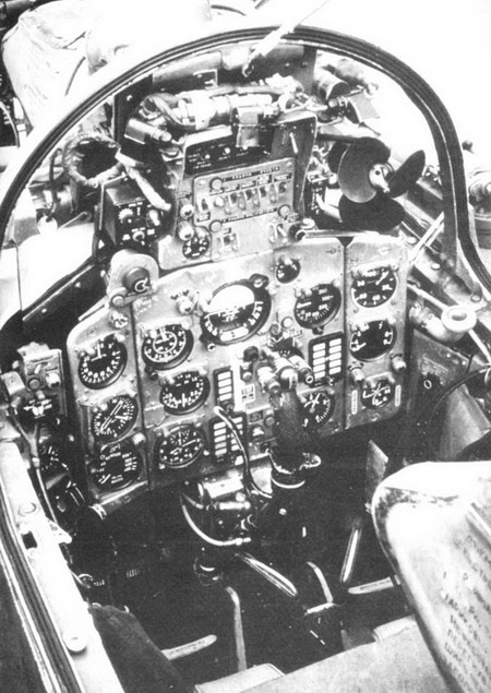 Иллюстрация к книге — МиГ-21 [pic_227.jpg]