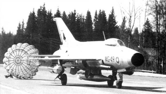 Иллюстрация к книге — МиГ-21 [pic_44.jpg]