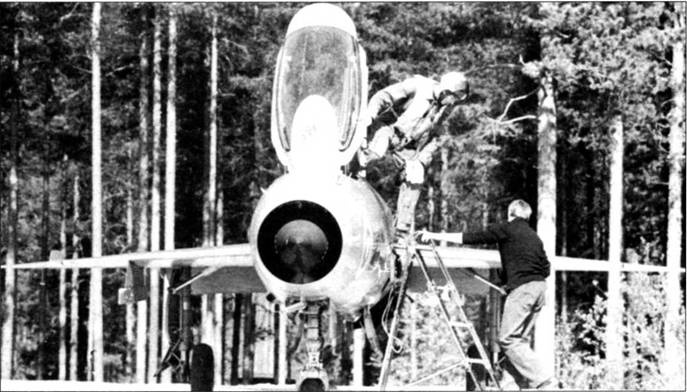 Иллюстрация к книге — МиГ-21 [pic_54.jpg]