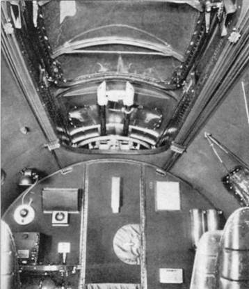 Иллюстрация к книге — B-17 Flying Fortress [pic_161.jpg]