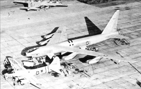 Иллюстрация к книге — B-17 Flying Fortress [pic_249.jpg]