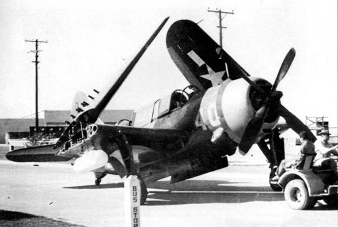Иллюстрация к книге — SB2C Helldiver [pic_174.jpg]