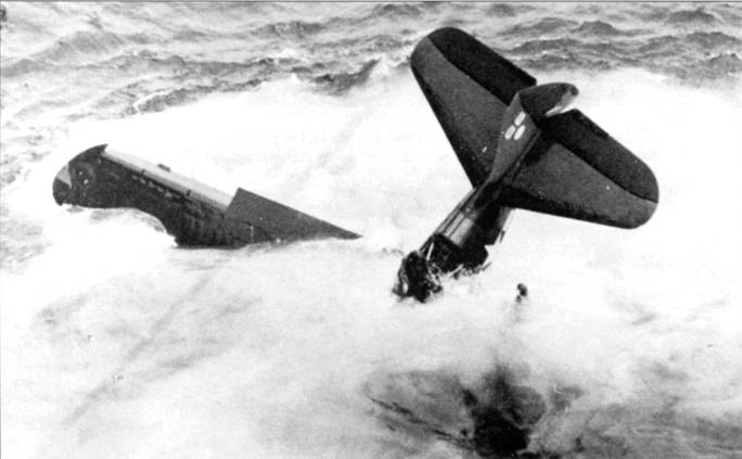 Иллюстрация к книге — SB2C Helldiver [pic_83.jpg]