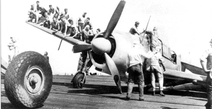 Иллюстрация к книге — SB2C Helldiver [pic_87.jpg]