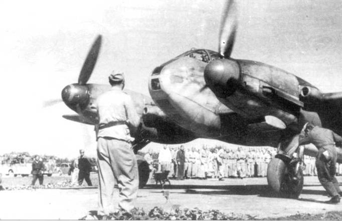 Иллюстрация к книге — Messershmitt Me 210/410 [pic_116.jpg]