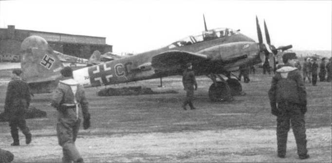 Иллюстрация к книге — Messershmitt Me 210/410 [pic_157.jpg]