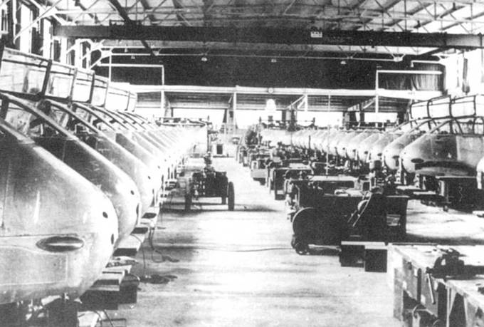 Иллюстрация к книге — Messershmitt Me 210/410 [pic_16.jpg]