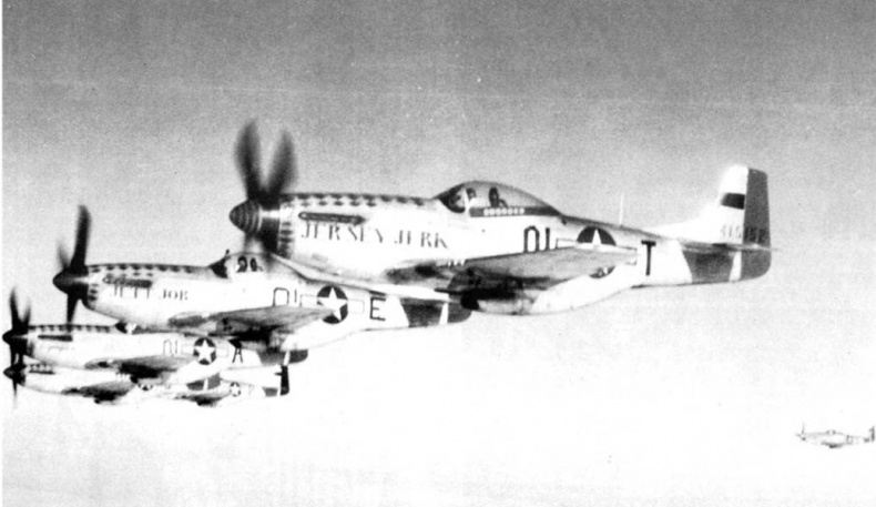 Иллюстрация к книге — Р-51 «Мустанг» [pic_18.jpg]