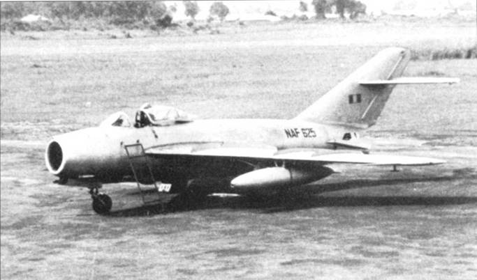 Иллюстрация к книге — МиГ-17 [pic_120.jpg]