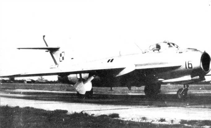 Иллюстрация к книге — МиГ-17 [pic_155.jpg]