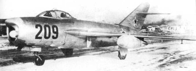 Иллюстрация к книге — МиГ-17 [pic_174.jpg]