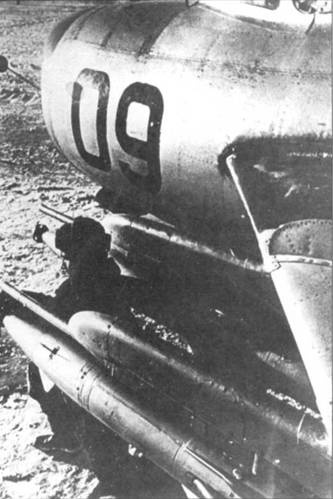 Иллюстрация к книге — МиГ-17 [pic_190.jpg]