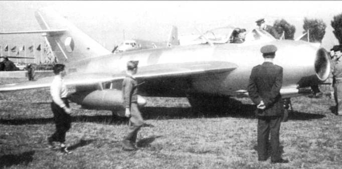 Иллюстрация к книге — МиГ-17 [pic_46.jpg]