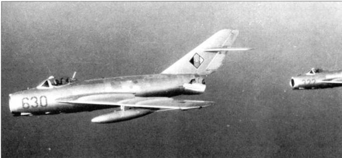 Иллюстрация к книге — МиГ-17 [pic_54.jpg]