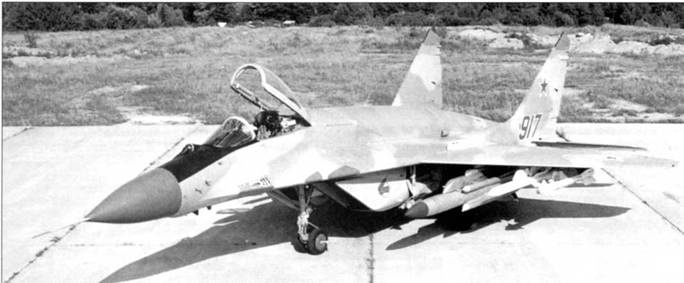 Иллюстрация к книге — МиГ-29 [pic_109.jpg]