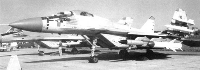 Иллюстрация к книге — МиГ-29 [pic_158.jpg]