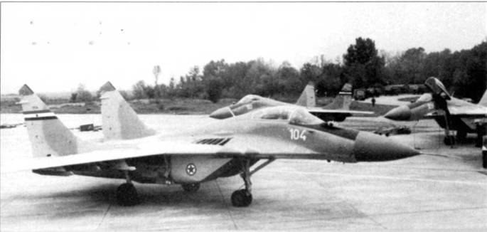 Иллюстрация к книге — МиГ-29 [pic_188.jpg]