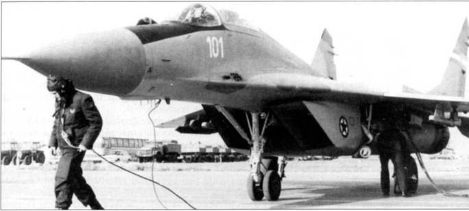 Иллюстрация к книге — МиГ-29 [pic_190.jpg]