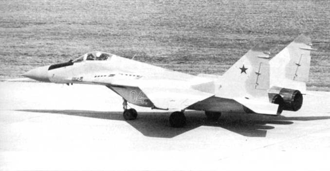 Иллюстрация к книге — МиГ-29 [pic_32.jpg]