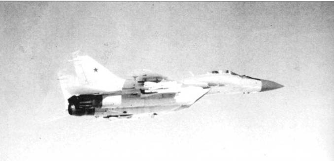 Иллюстрация к книге — МиГ-29 [pic_38.jpg]