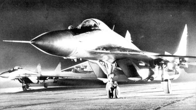 Иллюстрация к книге — МиГ-29 [pic_43.jpg]