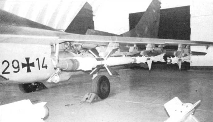 Иллюстрация к книге — МиГ-29 [pic_69.jpg]