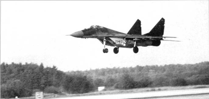 Иллюстрация к книге — МиГ-29 [pic_77.jpg]