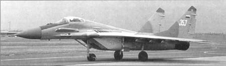 Иллюстрация к книге — МиГ-29 [pic_78.jpg]